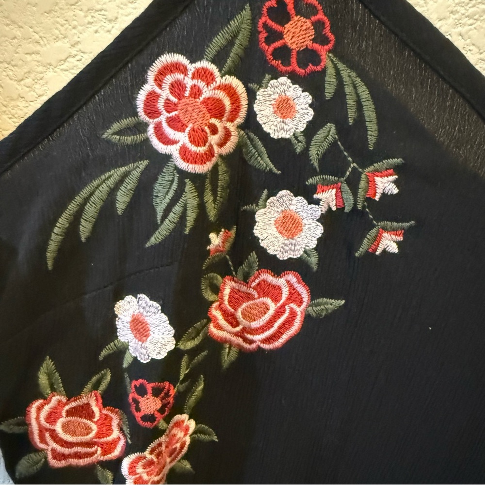 Kelly Renee Embroidered Floral Maxi Dress – Size XL - Picture 9 of 10